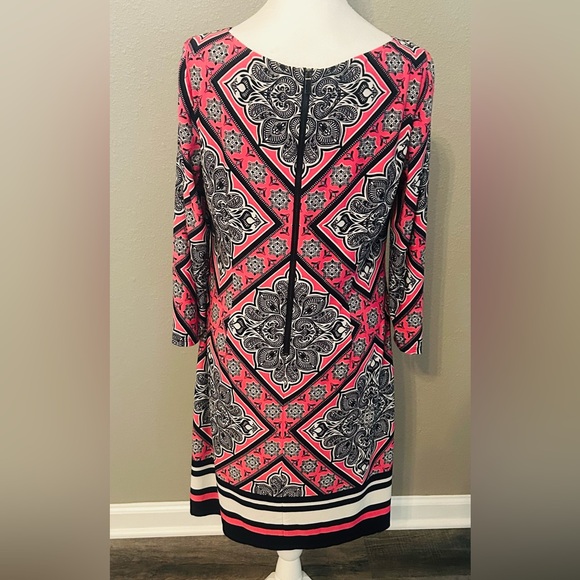 VINCE CAMUTO Pink and Navy Mandala Dress Size 12 Excellent Condition - Picture 4 of 12